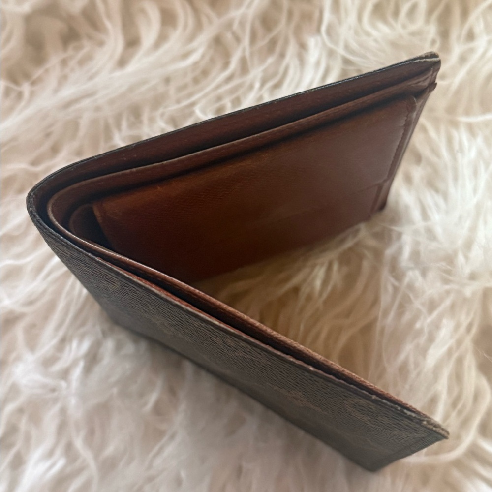 Authentic Louis Vuitton Monogram Wallet - Picture 5 of 9